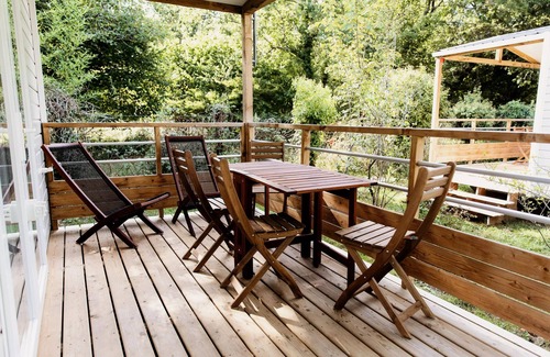 Saint-Laurent-de-Medoc House | Camping Le Paradis * - Mobile Home Crocus 3 Rooms 4 People + TV