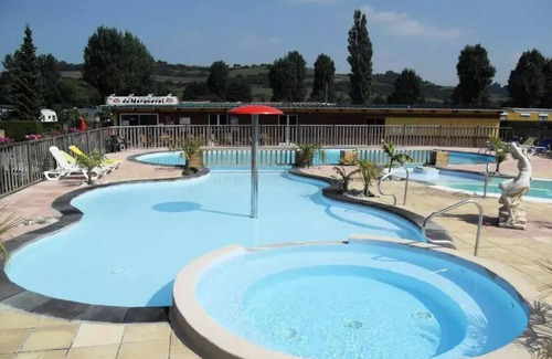 Hautot-sur-Mer House | Camping Le Marqueval* - 3 Room Mobile Home 4 People