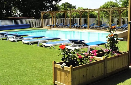 Limeuil House | Camping les Poutiroux * - Résidence Mobile Confort avec terrasse 5 personnes