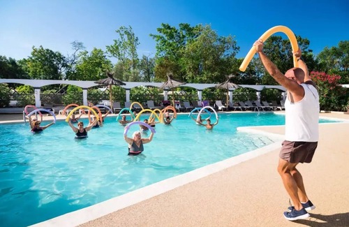 Canet Ski Chalet | Camping maeva Club Les Rivières * - Luxury Premium 3-Room Chalet for 5 People with Air Conditioning + TV