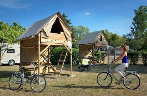 Chatel-Censoir Other | Camping Onlycamp Le Petit Port