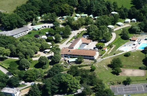 Saint-Girons House | Camping Parc de Palétès* - Mobile Home MRI 4 rooms 6/8 people