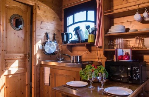 Chassenard House | Camping - Piscine - eeced0