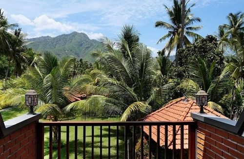 Tejakula Villa | Camplung Beach Villa and Farmstead