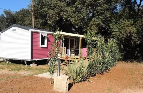 Boisseron House | Campsite Domaine de Gajan * - Mobile home Comfort + LIFE PMR 32m2+TV included (2 bedrooms) - covered terrace - Clim 4 people
