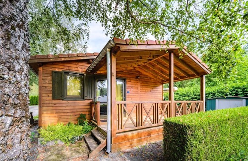 Leval House | Campsite Flower du Lac de la Seigneurie * - Woodlodge Nature 1 room 2 people Without Sanitary Facing the pond