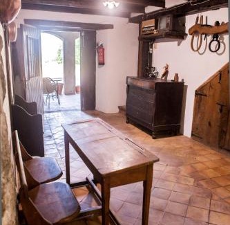 Sant Privat de Bas House | Can Paquei, casa rural , Vall d 'en Bas, Garrotxa