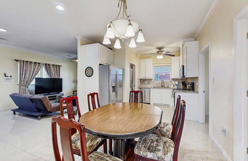 Port Bolivar House | Canal-Front Retreat with Private Boat Ramp, Hot tub, WIFI and dog-friendly
