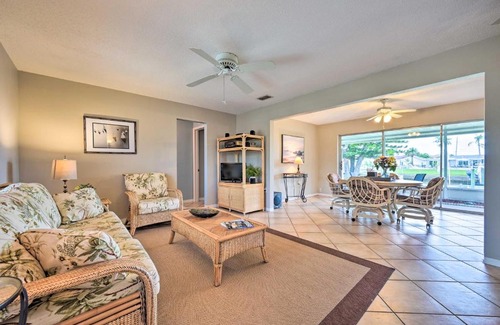 Flor-a-mar House | Canalfront New Port Richey Home with Boat Dock!