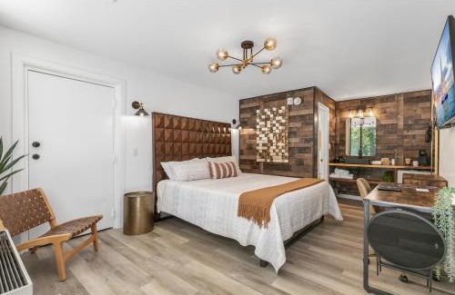 Eureka Springs Hotel | Candlewick Inn and Suites