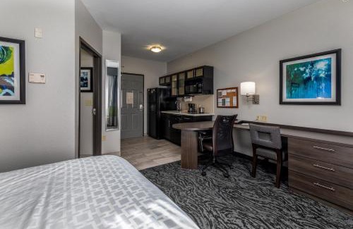 Alcoa Hotel | Candlewood Suites Knoxville Airport-Alcoa by IHG
