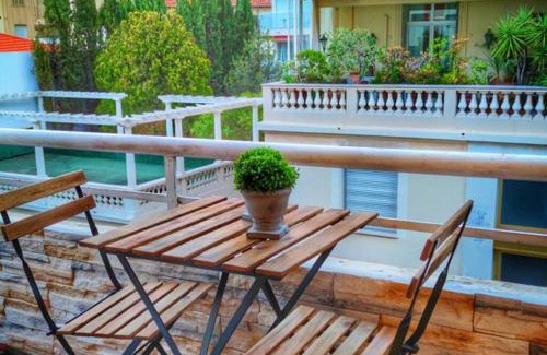 Carnot Apartment | Cannes Holiday suite à 2 pas du festival et plages