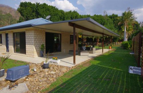 Canungra Villa | Canungra Valley Cottage