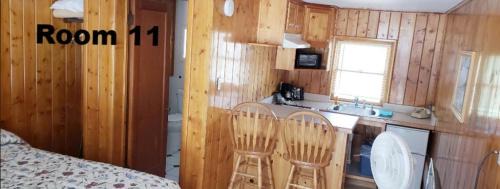 Hot Sulphur Springs Hotel | Canyon Motel