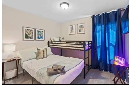 Diplomat House | Cape Coral Bliss