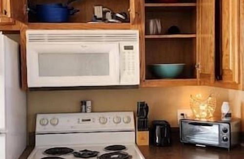 Osage Beach Apartment | Captain Bob’s Boathouse, LOTO