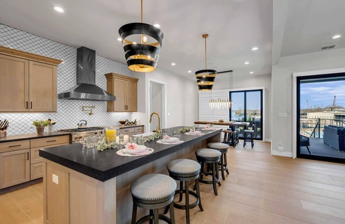 Horseshoe Bay House | Captain's Cove Retreat | Concierge Services