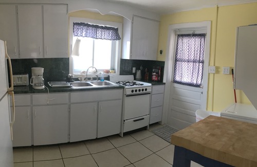 Treasure Cay House | CAPTAIN SAM's - WATERFRONT with 75' Private Dock