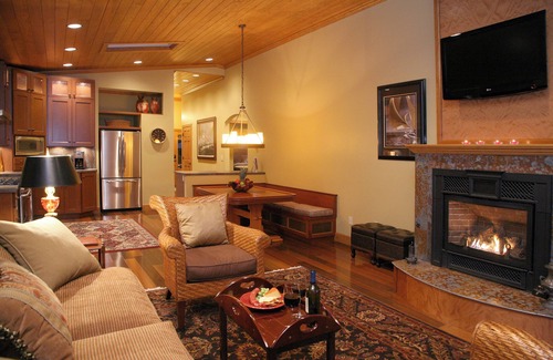 Greenbank House | Captains Cabin Waterfront Home