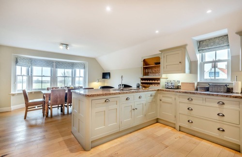 Thornham House | Captains Cottage - Four Bedroom House, Sleeps 8