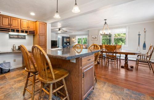 Ephraim House | Captains Quarters by Simple Life Rentals