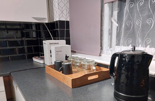 Waltham Cross Apartment | Captivating 1-Bed Apartment in Waltham Cross