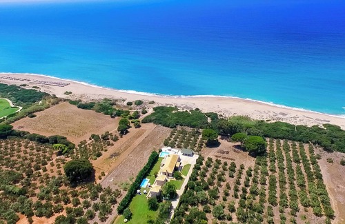 Vromonerion House | Caretta B House in Rikia Romanos Messinia Greece