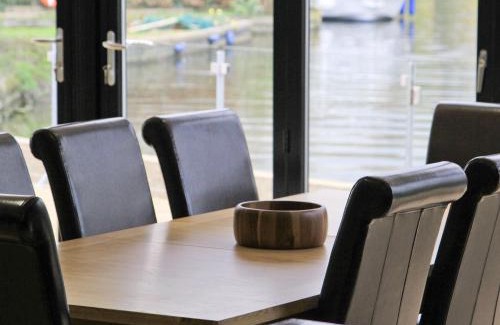 Wroxham House | Caracol - Cccf