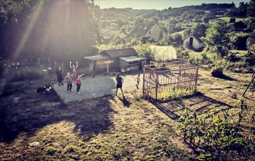 Saint-Silvain-Bellegarde Other | cararetro , caravane chauffée et climatisée