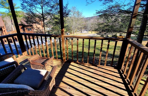 Basye Condo | Cardinal Nest - Lovely 1 BR/1 BA Couple's Retreat