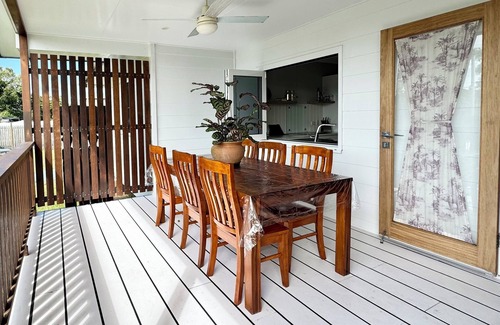 Cardwell House | Cardwell Anglers retreat is a cozy haven that offers convenience and adventure.