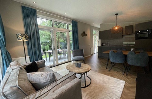 Wekerom House | Carefree enjoyment in a luxury lodge with Hottub and Sauna!