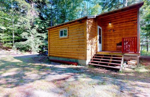 Ellsworth House | Carefree Point