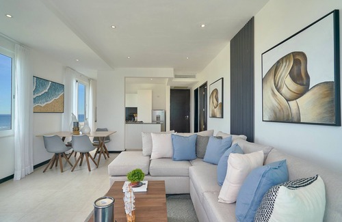 Juan Dolio - El Pueblo Apartment | Caribbean Beachside Hidden Oasis