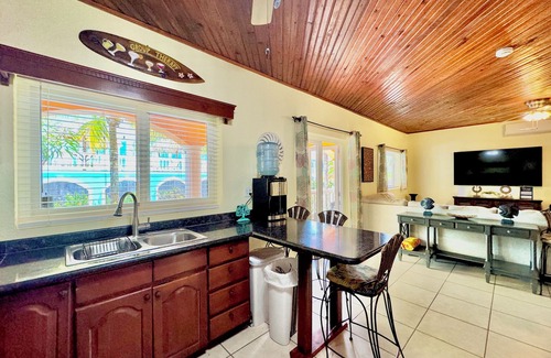 West End Villa | Caribbean Dream @Sunset Villas, West End
