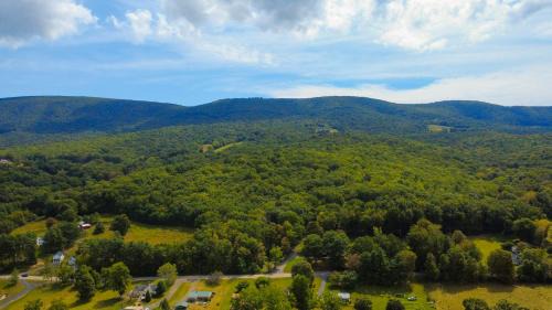 Valley Springs House | Carloover Vista: Mountain Escape