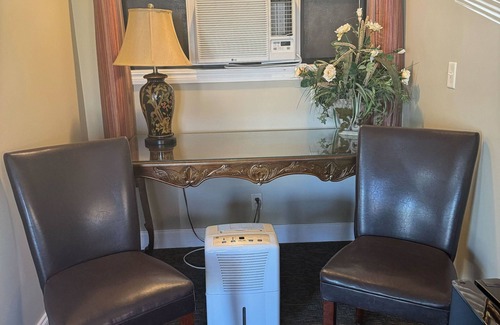 Yellville Hotel | Carlton Marion Inn