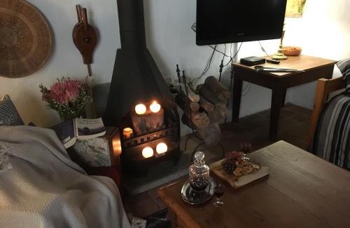 Bredasdorp House | Carneddie Cottage - main
