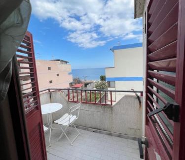 Roccalumera House | Carol Home