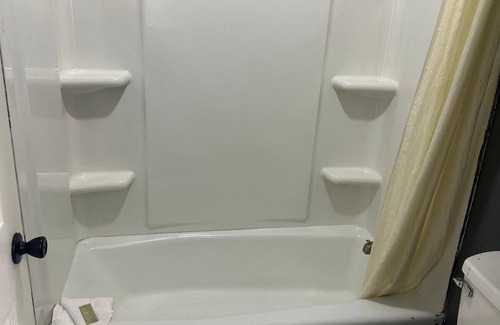 Moncks Corner Hotel | Carolina Inn