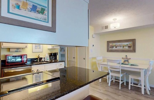 Carolina Beach Condo | Carolina Lake Beach Villas A-2 - Carolina Contentment