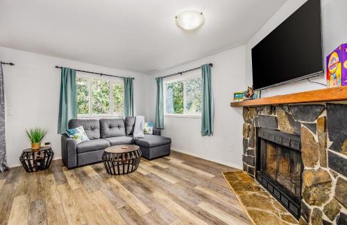 Sand Lake House | Carriage House at Ashley