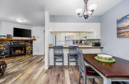 Sand Lake House | Carriage House at Ashley