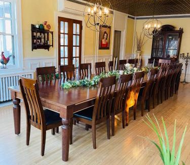 Winona Bed & Breakfast | Carriage House Bed & Breakfast