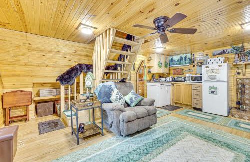 Carrollton Apartment | Carrollton Cabin with Patio and Fire Pit!