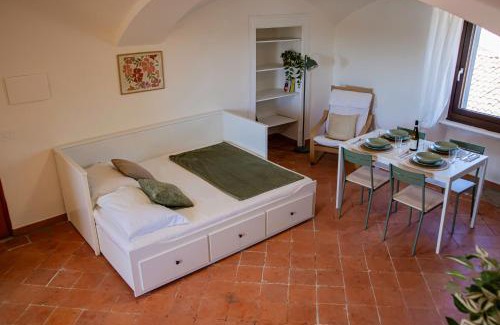 Viverone Apartment | Casa Accogliente con Vista Lago