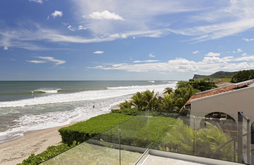 Playa Colorado House | Casa Almendra - On Playa Colorado