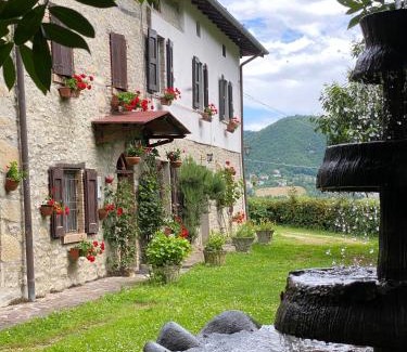 Castel d'Aiano Apartment | Casa Angiolino, angolo di pace vicino all'Orrido di Gea