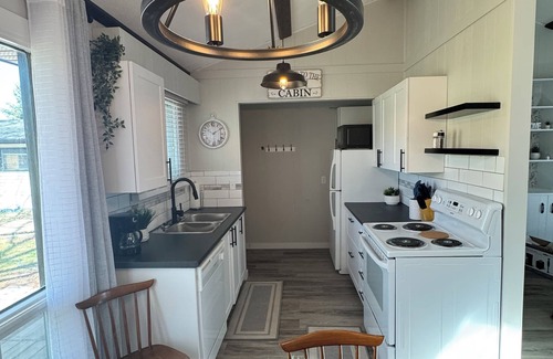 Torrington House | Casa At Pine Lake