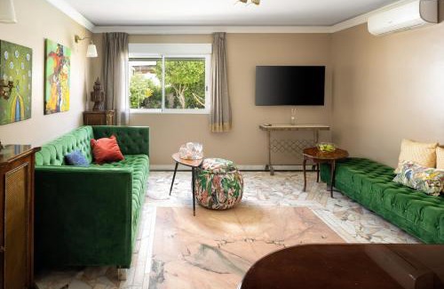 Golden Mile Apartment | Casa Azul First line villa -Puerto Banus Golden Mile
